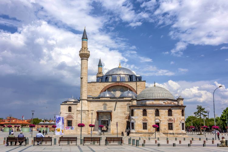Compare 4 airports near Konya