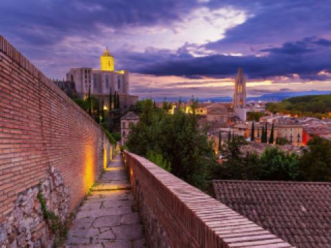 vuelos a Girona desde Bilbao