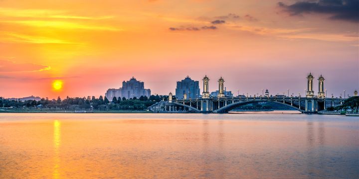 Putra Bridge