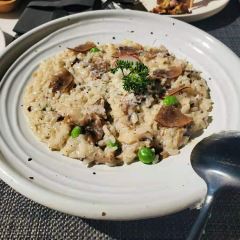 White House Restaurant & Bar 여행 사진