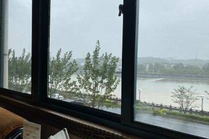 爵士岛咖啡(鹿溪广场店)