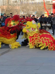 Hongxing Square