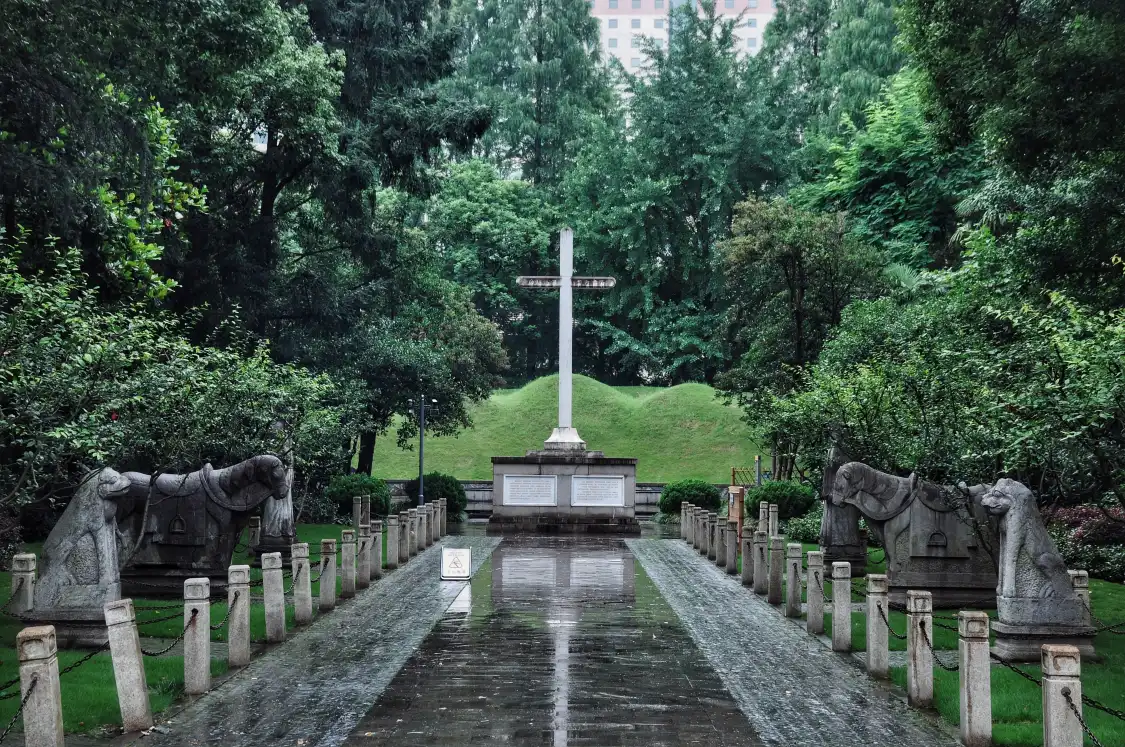 서광치/서광기 묘원 주변 호텔