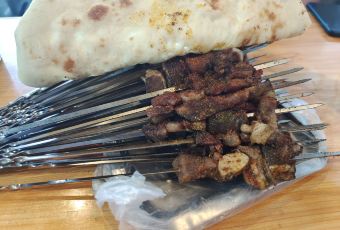 卡迪那斯烤肉店 User Photo