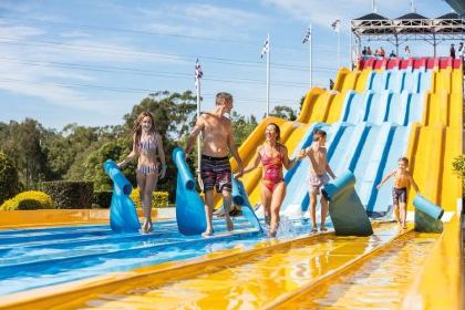 Coomera Travel Guide 2023 - Things to Do, What To Eat & Tips