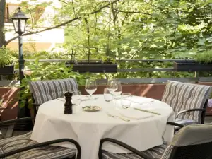 Restaurant Grotto 2