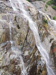 Yunqiao Waterfall
