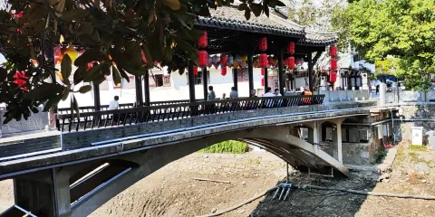 鵲渚廊橋