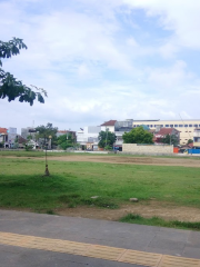 Merdeka Square, Serasuba