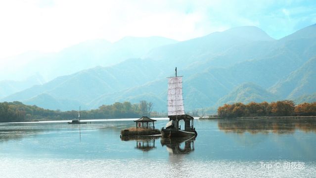 Kiosk, Dajiuhu National Wetland Park, Shennongjia Forestry District