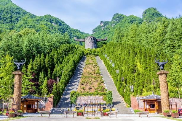 Shennong Altar
