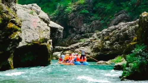 Xiangxi Mengdong River Drifting