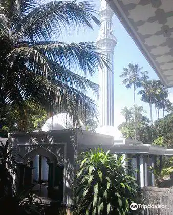 Hotels near Fatimah Az Zahra Mosque