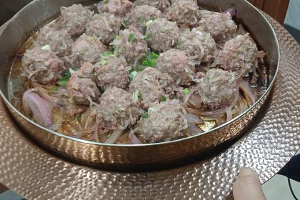 Guests come Banquet QingZhou