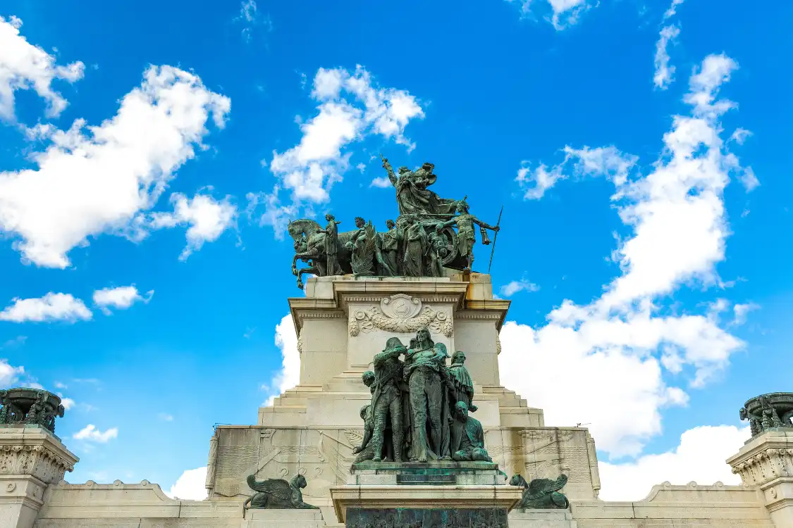 Hotels near Monument to the Independence of Brazil