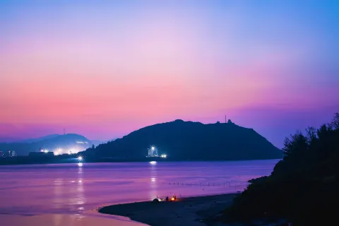 Yanzhou Island