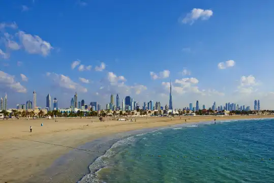 鄰近朱美拉公共海灘的酒店