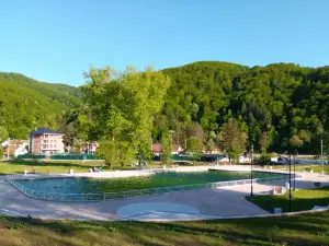 Kuršumlijska. Banja