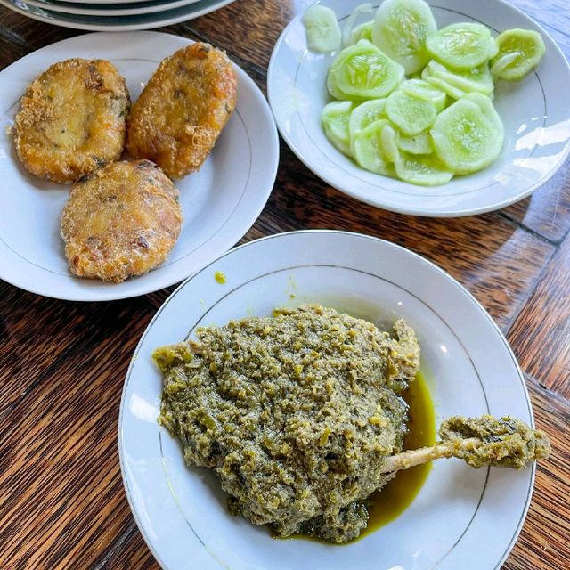 Delicious green chili duck!