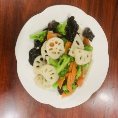 张北坝上草原聚汗轩农庄 User Photo