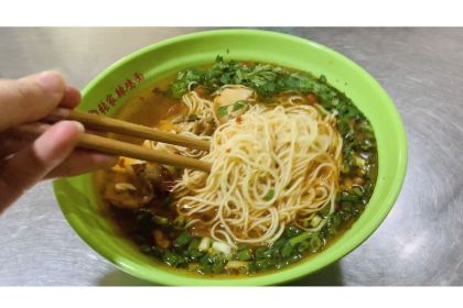 老字号张家辣鸡面馆(罗平总店)