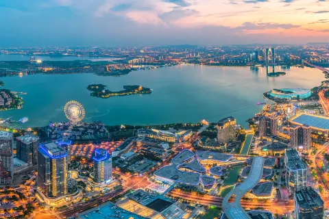 Jinji Lake