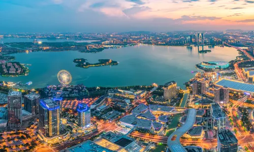 Jinji Lake