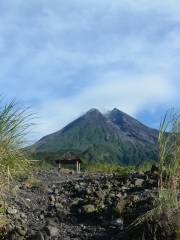 默拉皮火山