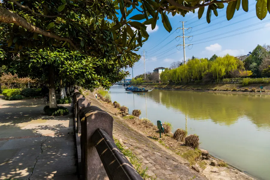 Pujia Canal Park (North Gate)