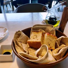 Large Eight Italy Lounge&Restaurant User Photo