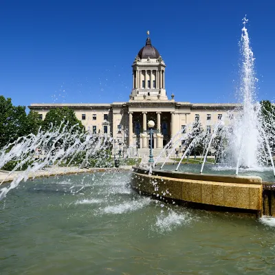 The Grand Winnipeg Airport Hotel by Lakeview