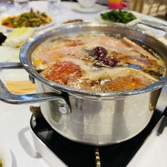 溪地阿兰若度假村落(大邑安仁古镇店)·垄上中餐厅 User Photo