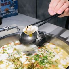 德林酸菜鱼火锅(南丹店) User Photo