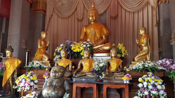 วัดผาตากเสื้อ