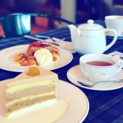 Paper Moon User Photo