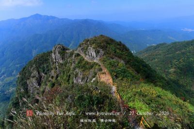 天梯山遊覽區位於邢台市西東牛庄，距市中心22公里，面積18平