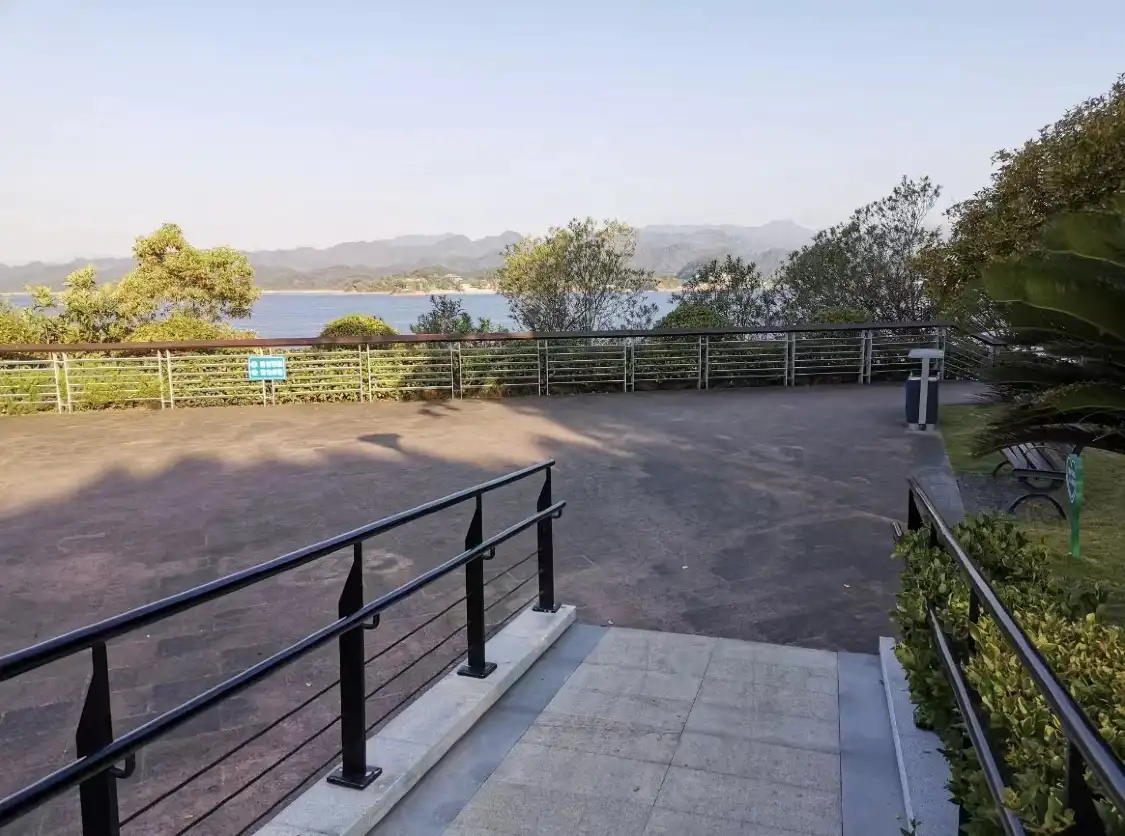 명주관광공원 주변 호텔