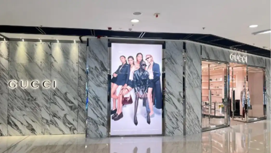 Hotels near GUCCI(IFC)