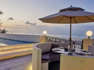 Xi Yu Space Restaurant & Bar (Sea View Square Branch)
