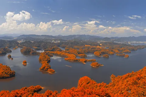 Thousand Island Lake