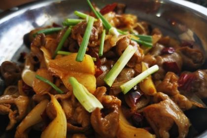 杨记抛鸭店·龙胜地道土菜馆