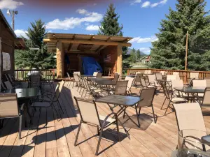 Jerry's Bar & Restaurant at Meadow Creek Golf Course