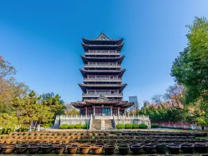 Qingfeng Pavilion