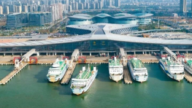 xin hai gang lun du ma tou huo che guo hai ( bin hai da dao )