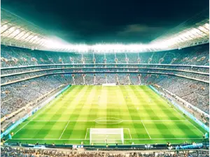 AROUND THE WORLD: MANCHESTER UNITED STATION THE ULTIMATE OLD TRAFFORD SHOWDOWN EXPERIENCE