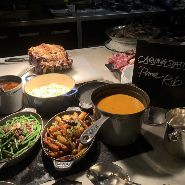Grand Hyatt 生日自助晚餐