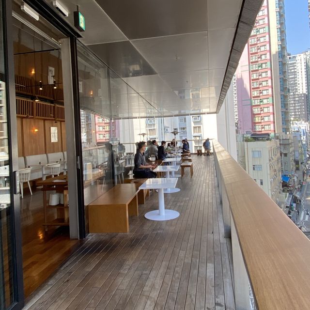 大館內嘅人氣café，晏少少都已經有人龍排隊！