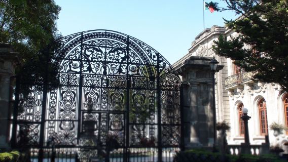 Cathédrale Métropolitaine de Mexico + Musée national d'anthropologie + Grand Temple + Place de la Constitution + Château de Chapultepec