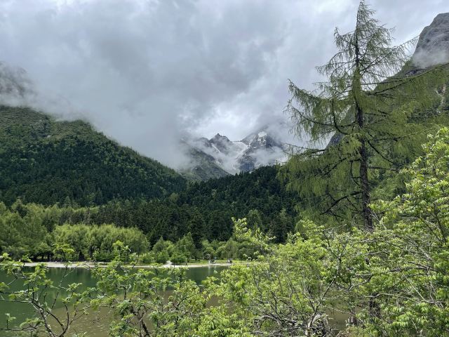 Bipeng Valley