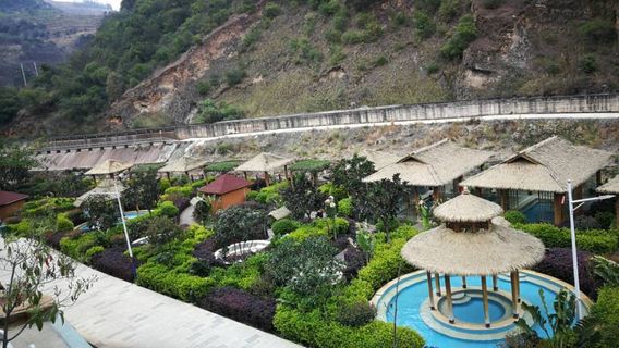 Primitive Tribes Ye Hot Spring